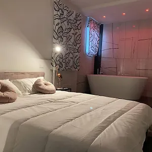Sweethome33 , Catania Italia
